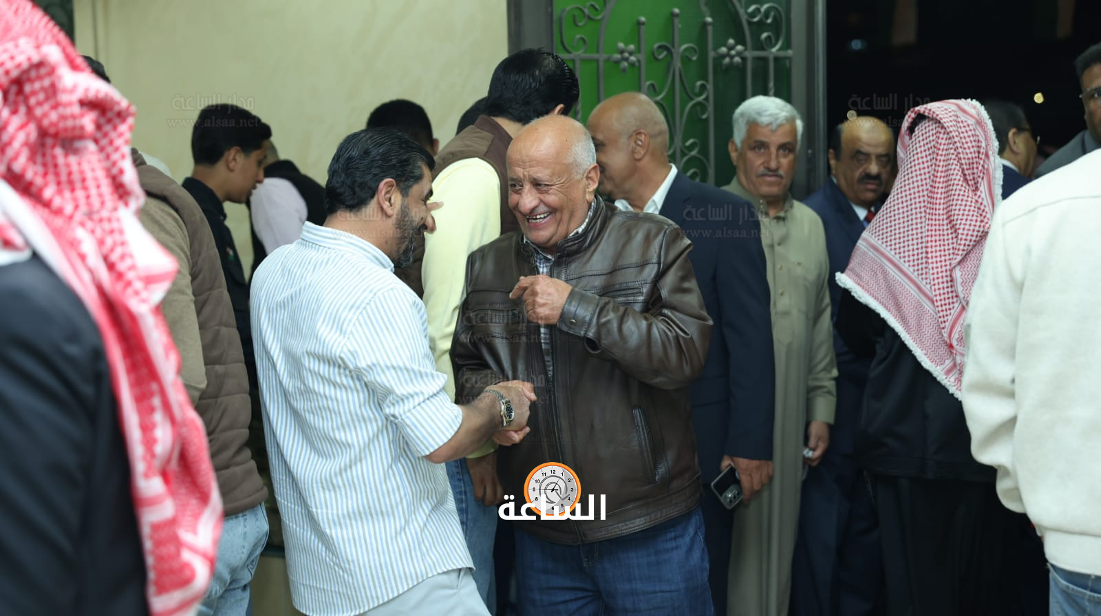 Madar Al-Saa Images 0.9898885341505073