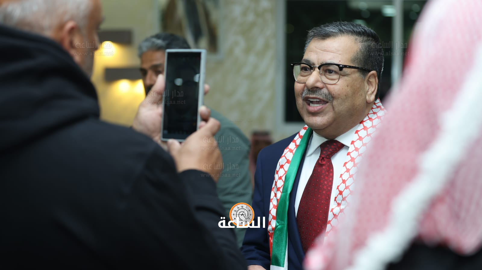 Madar Al-Saa Images 0.1457528395175326