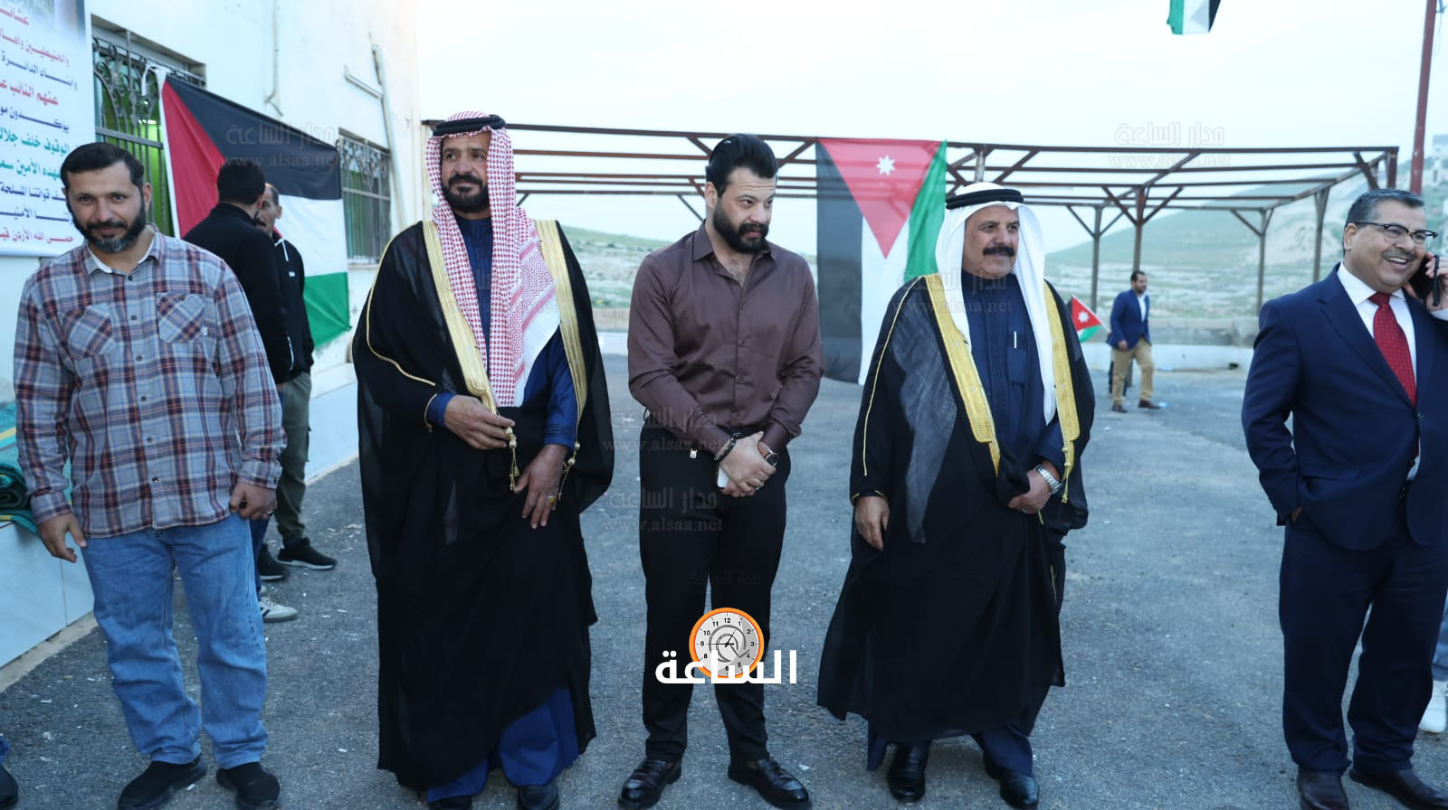 Madar Al-Saa Images 0.8281372287491784