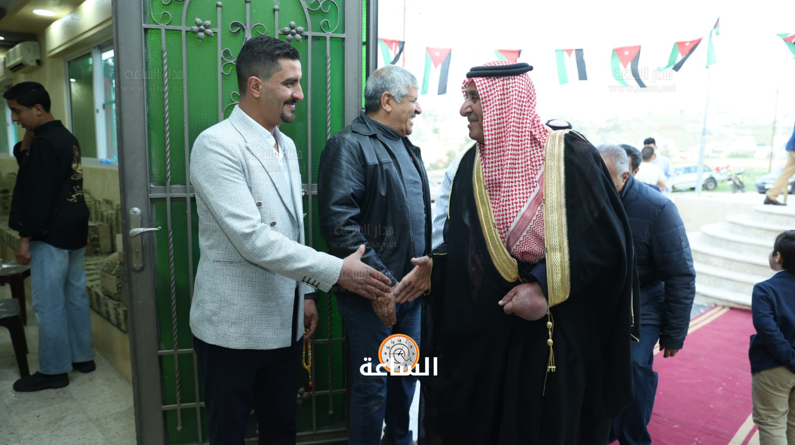 Madar Al-Saa Images 0.016970114923817836