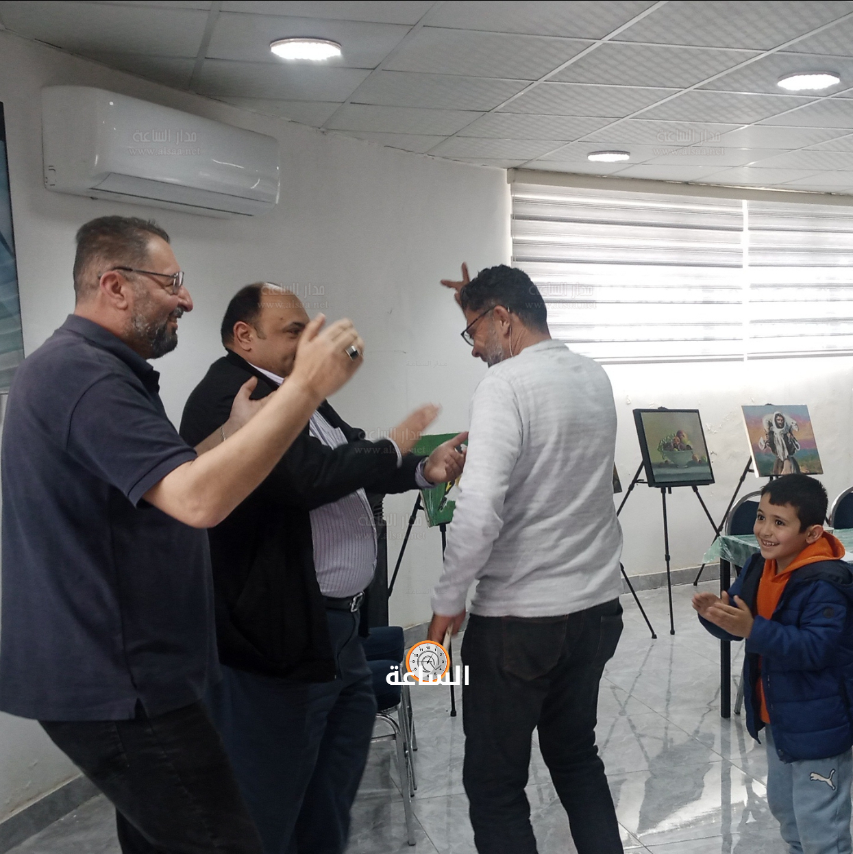 Madar Al-Saa Images 0.09316192751309627