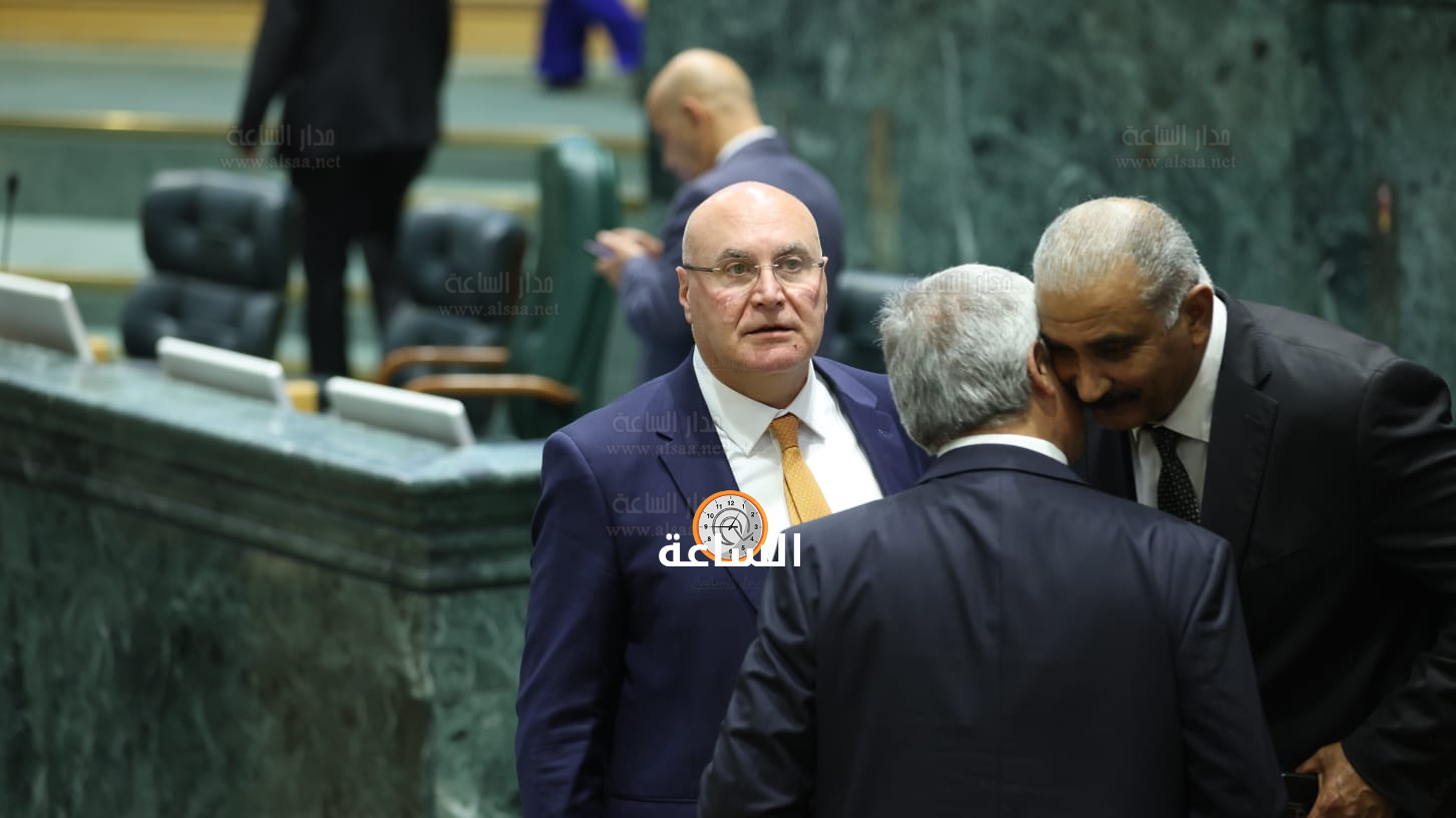 Madar Al-Saa Images 0.2546676208287182