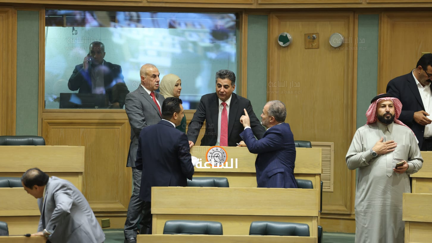 Madar Al-Saa Images 0.02276187625299464