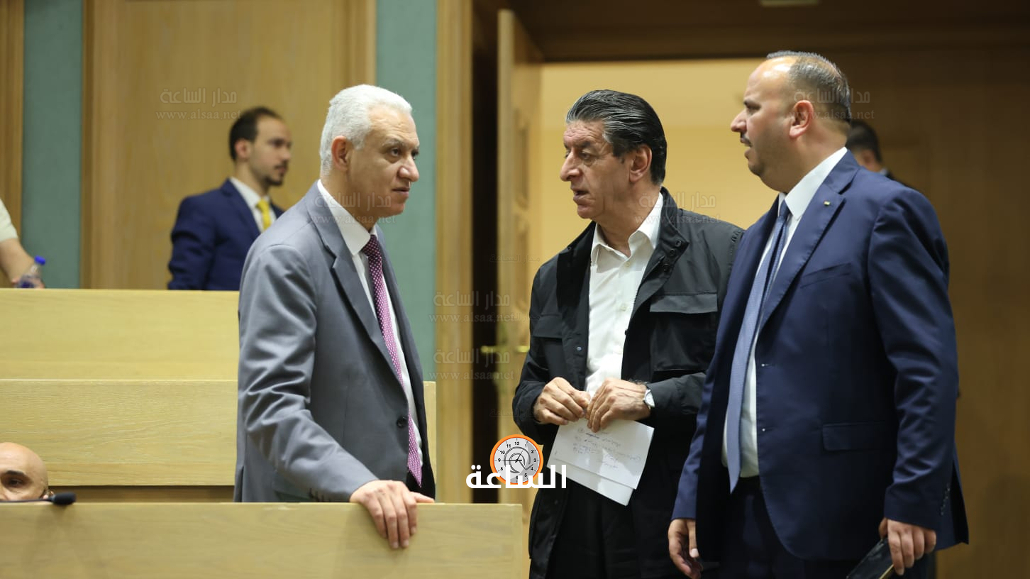 Madar Al-Saa Images 0.9827122343949718