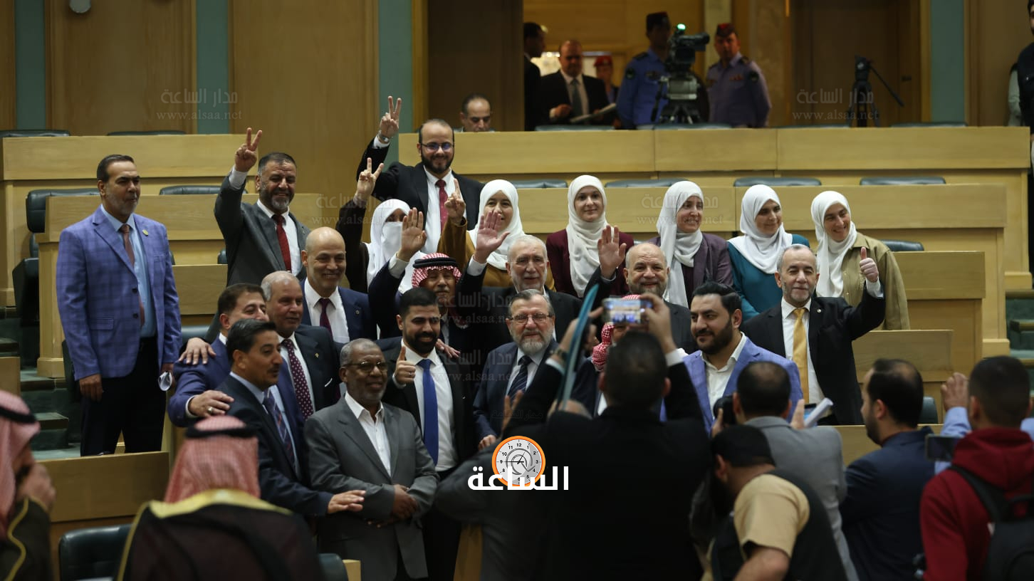 Madar Al-Saa Images 0.5089872932487534