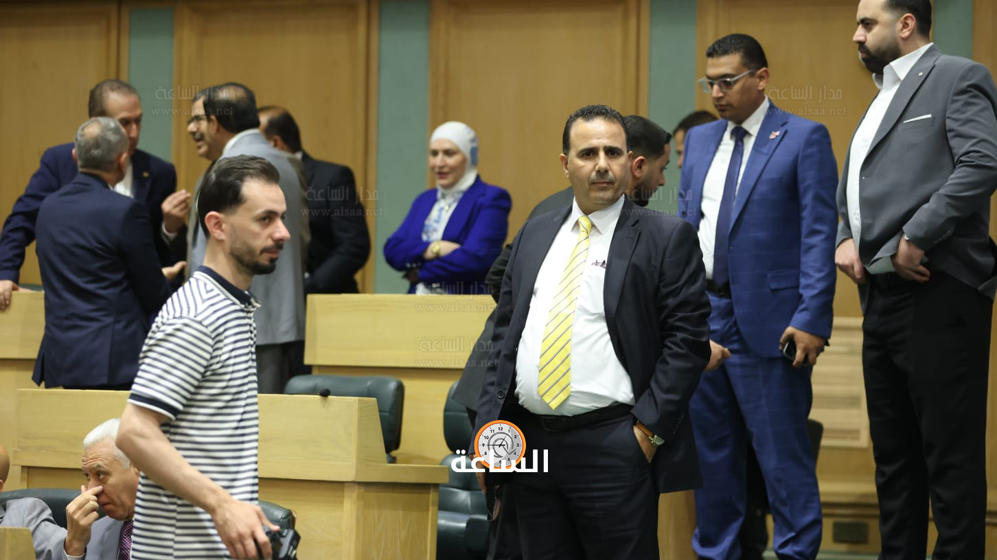 Madar Al-Saa Images 0.3784370839175286