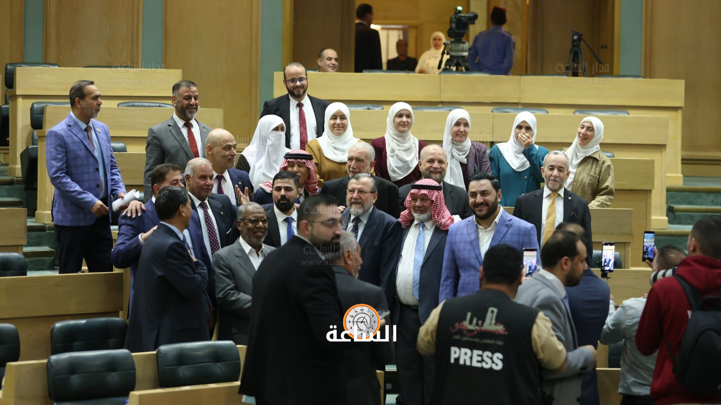 Madar Al-Saa Images 0.21985204494812882