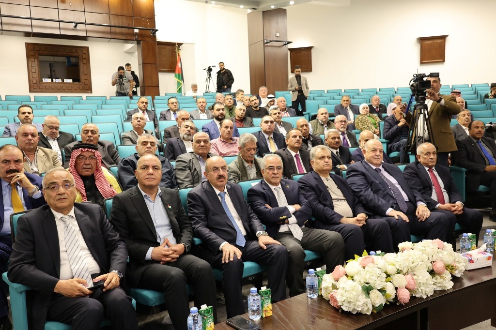 Madar Al-Saa Images 0.577000264017004