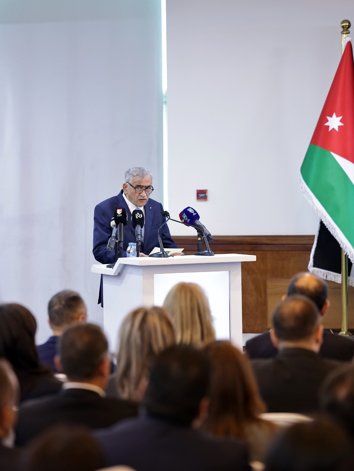 Madar Al-Saa Images 0.3785191896922798