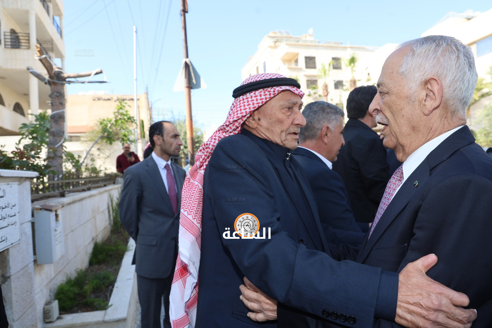 Madar Al-Saa Images 0.481782526571472