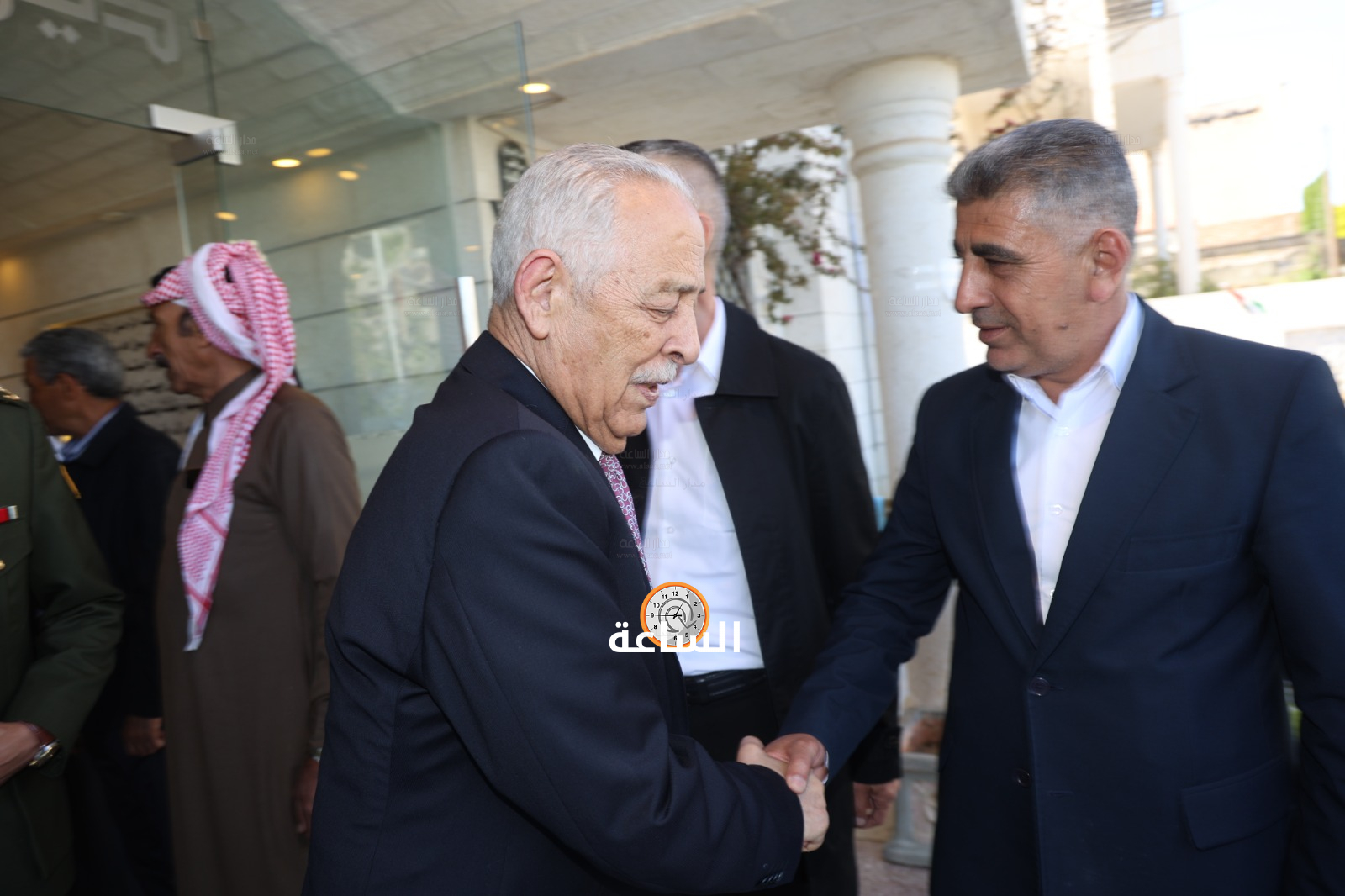 Madar Al-Saa Images 0.6136258138380174