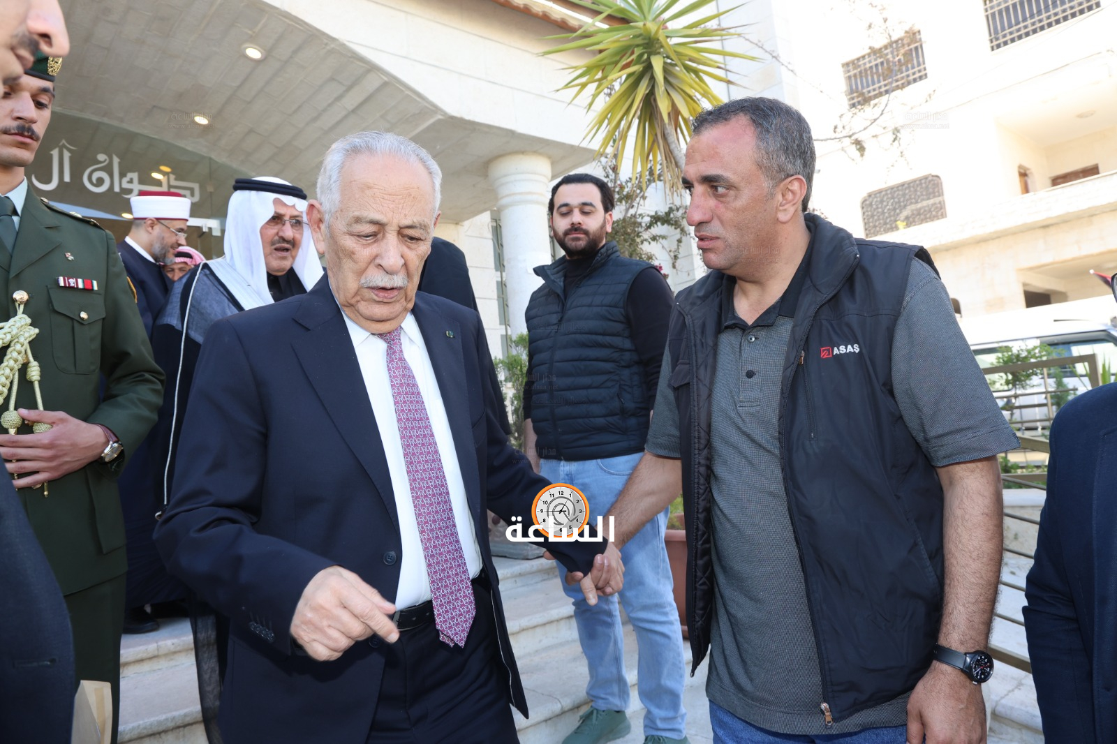 Madar Al-Saa Images 0.6897365448908139