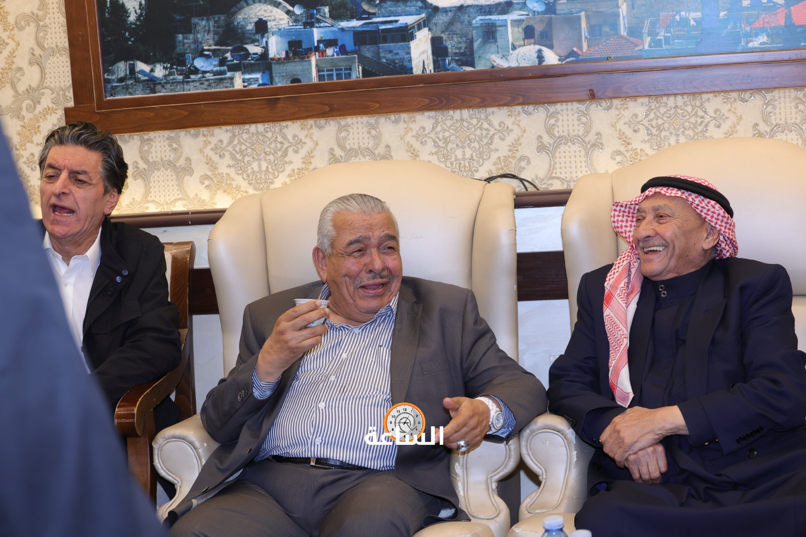 Madar Al-Saa Images 0.32480984688664327