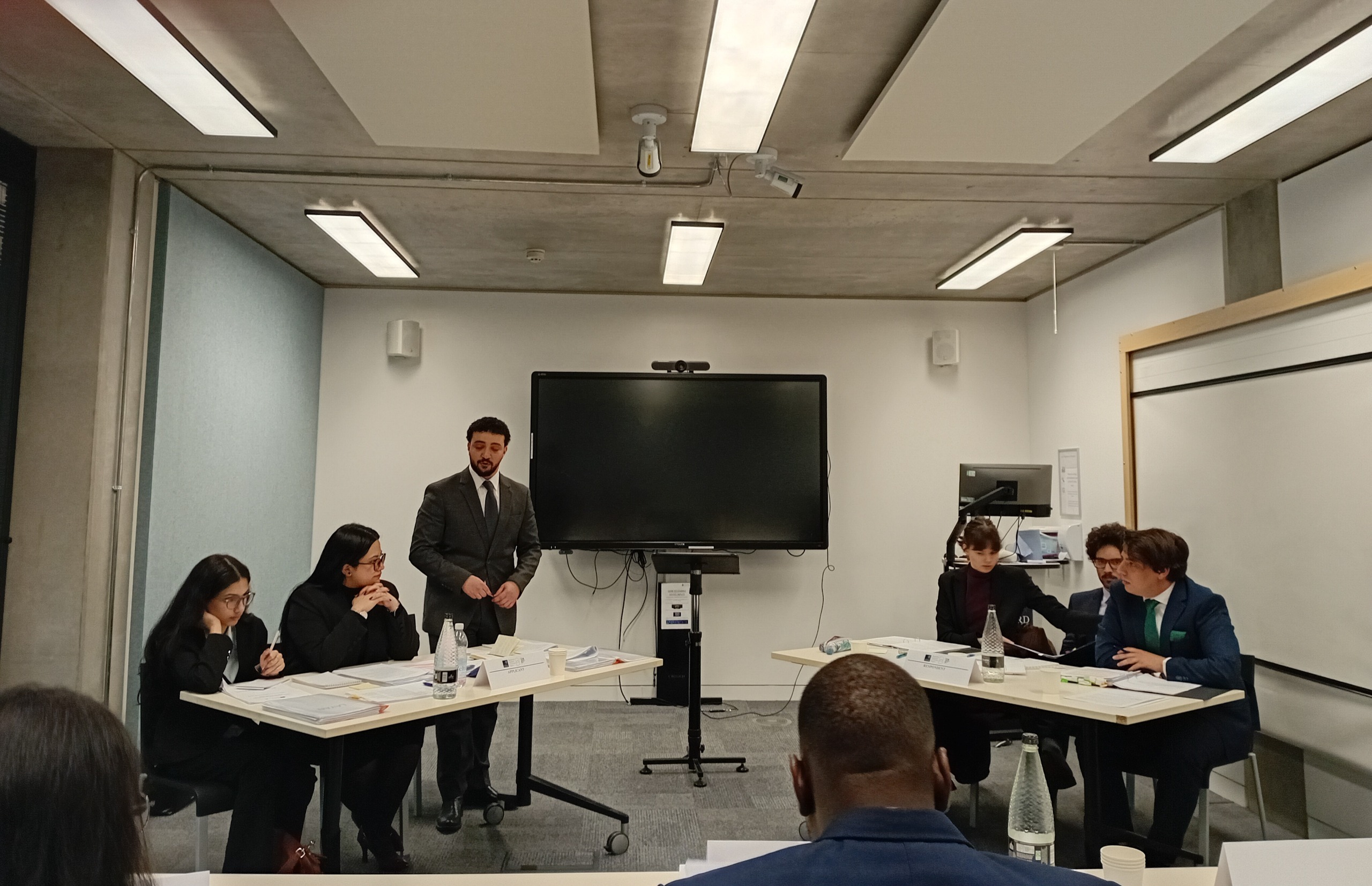 Madar Al-Saa Images 0.4266915894115123