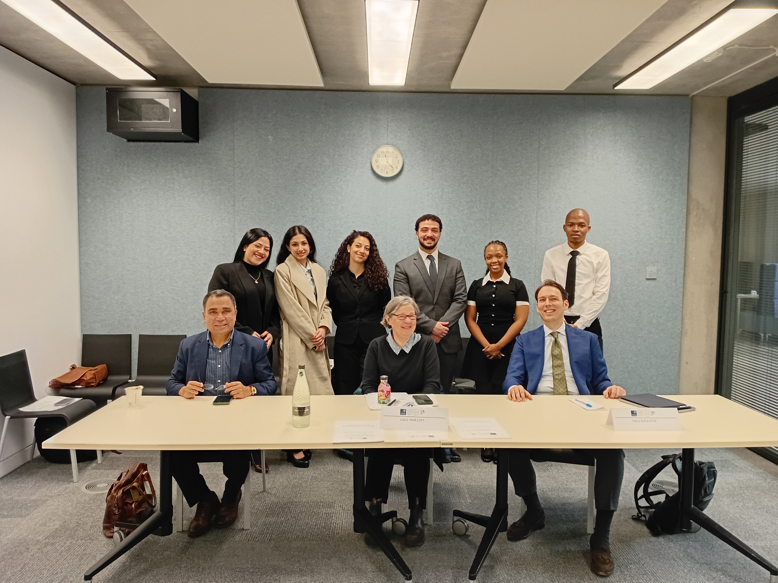 Madar Al-Saa Images 0.5165103158960374