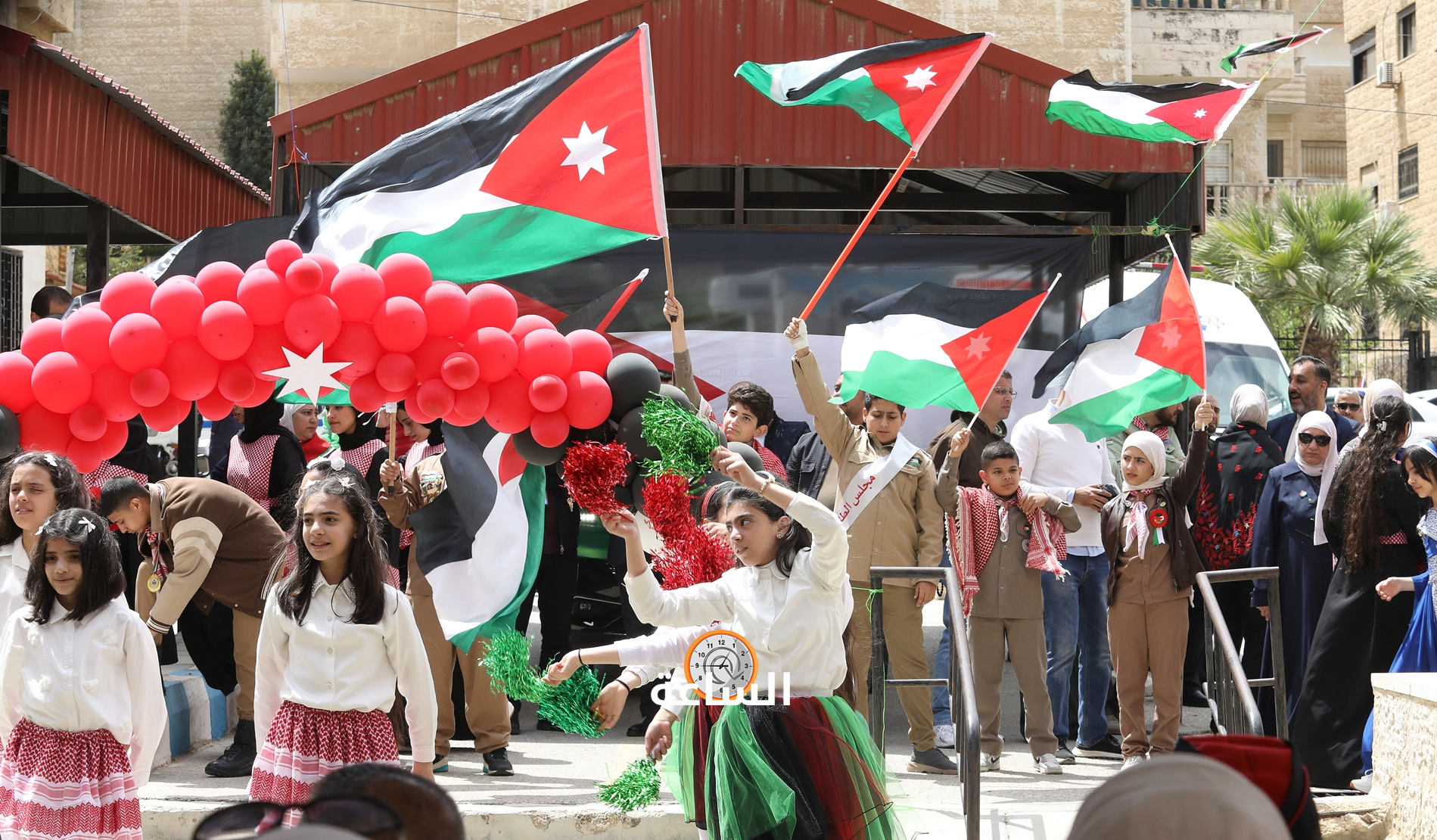 Madar Al-Saa Images 0.8595295736552542