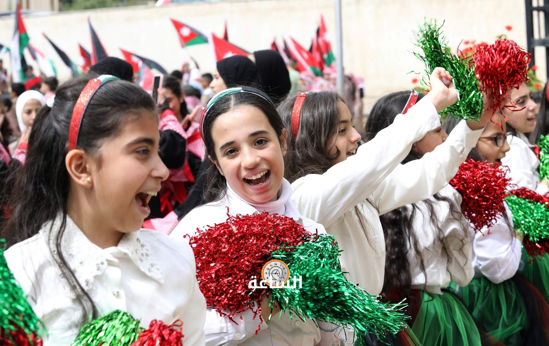 Madar Al-Saa Images 0.8477352131979164