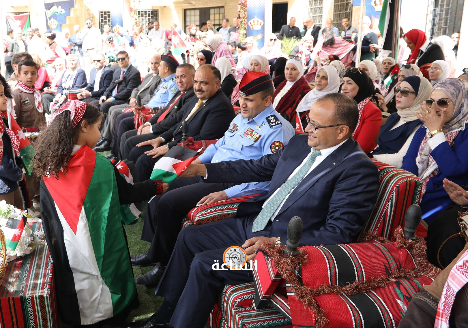 Madar Al-Saa Images 0.26070661176593257