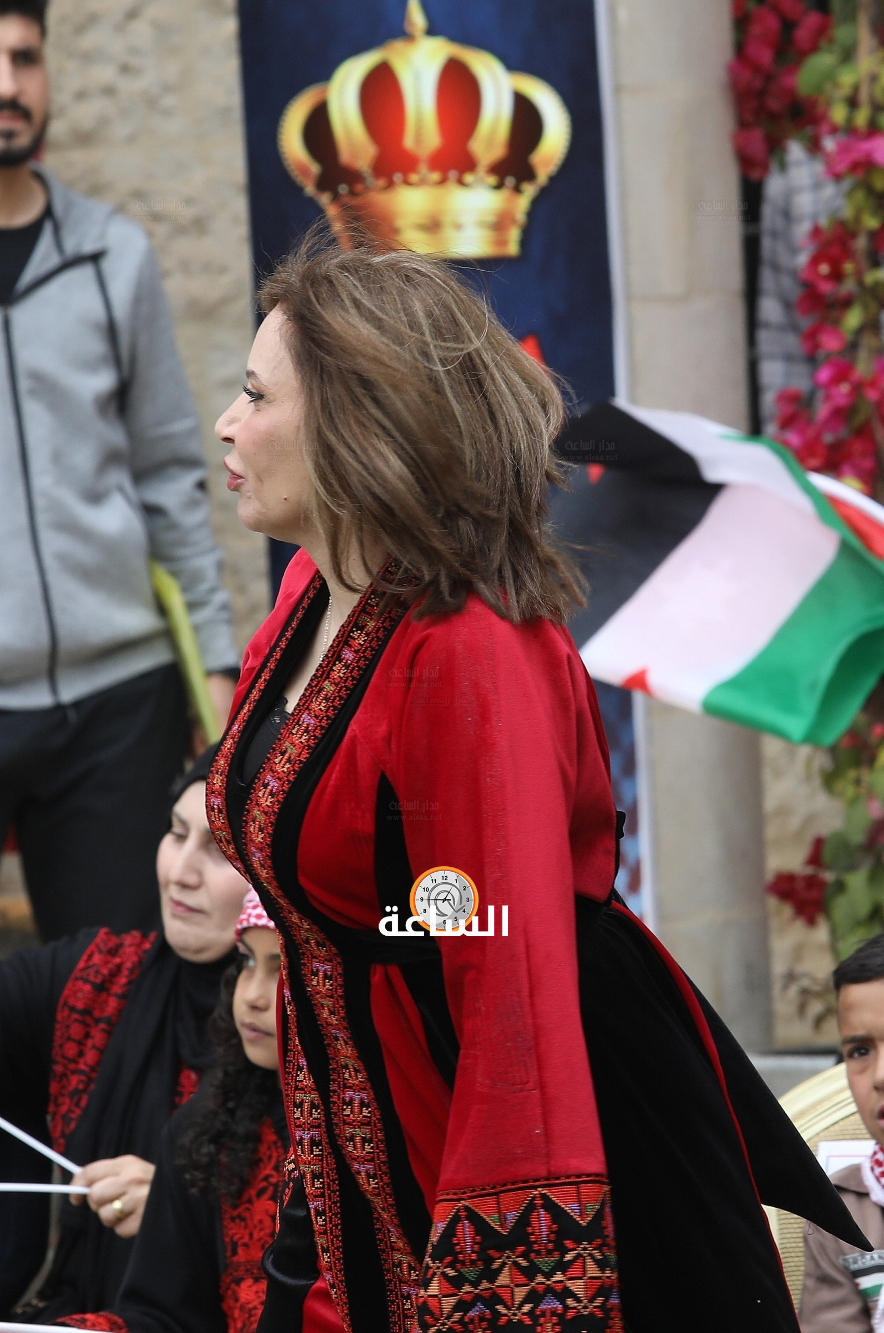 Madar Al-Saa Images 0.7898081192679773