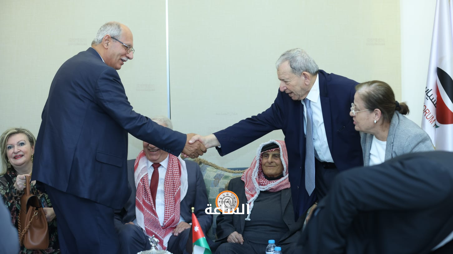 Madar Al-Saa Images 0.24192632514954104