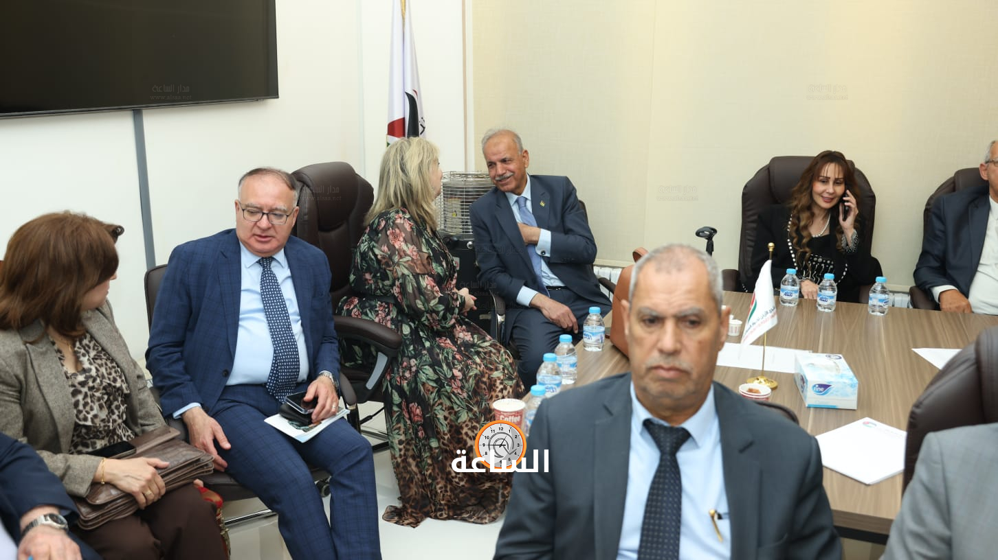 Madar Al-Saa Images 0.02020105104422565