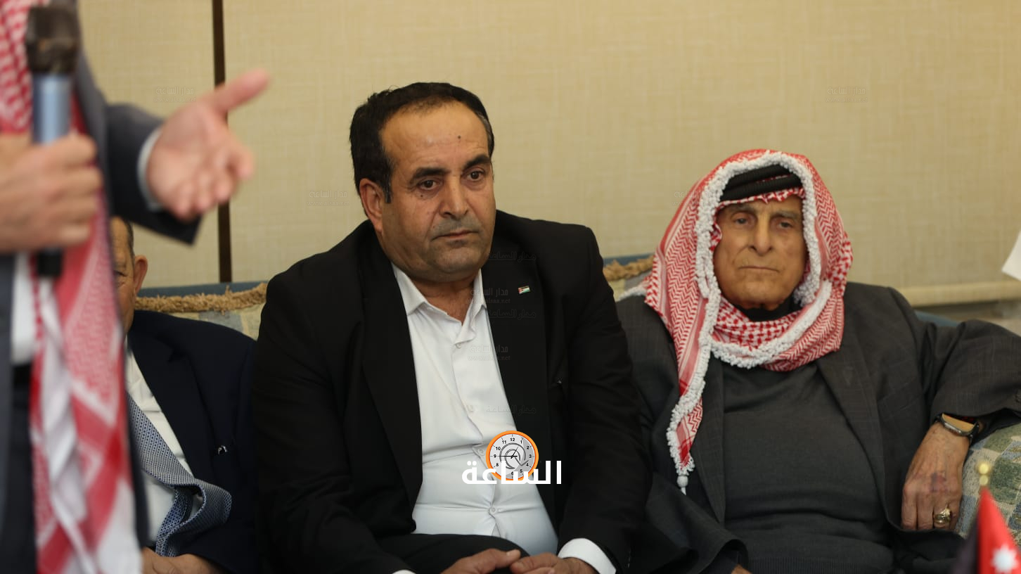 Madar Al-Saa Images 0.7919943285366242