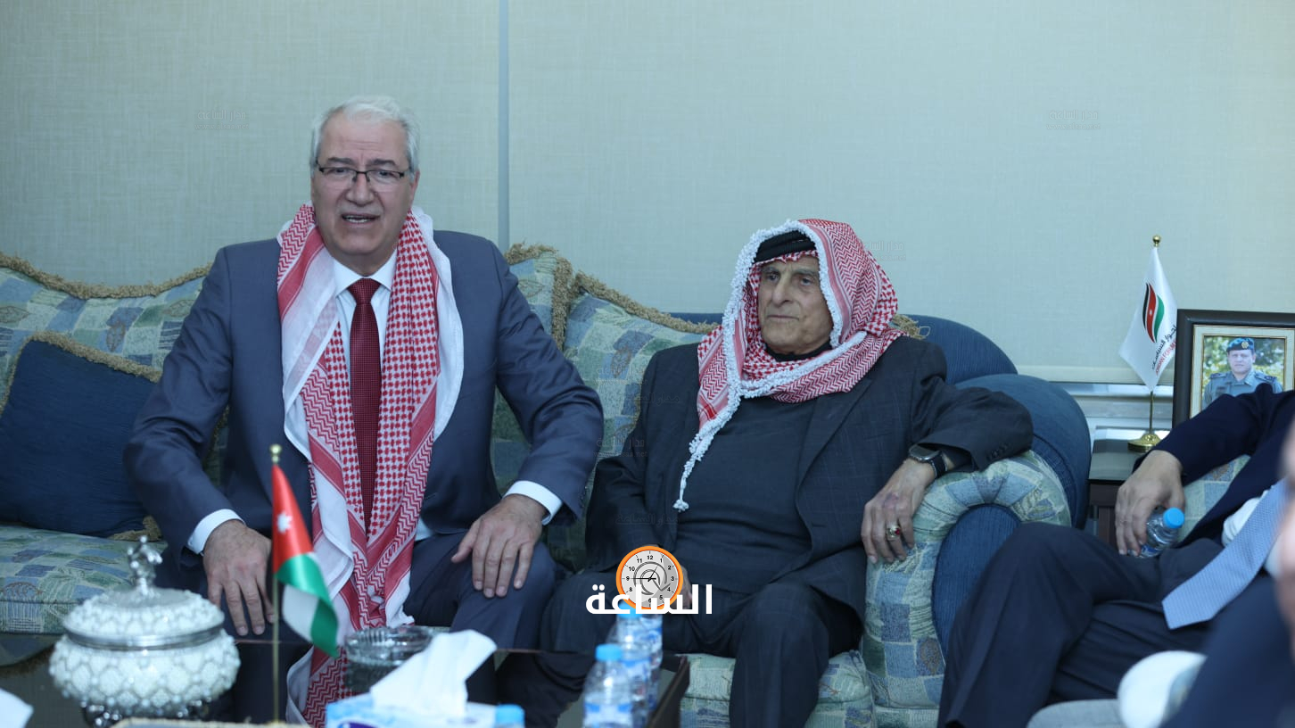 Madar Al-Saa Images 0.1072388500526521