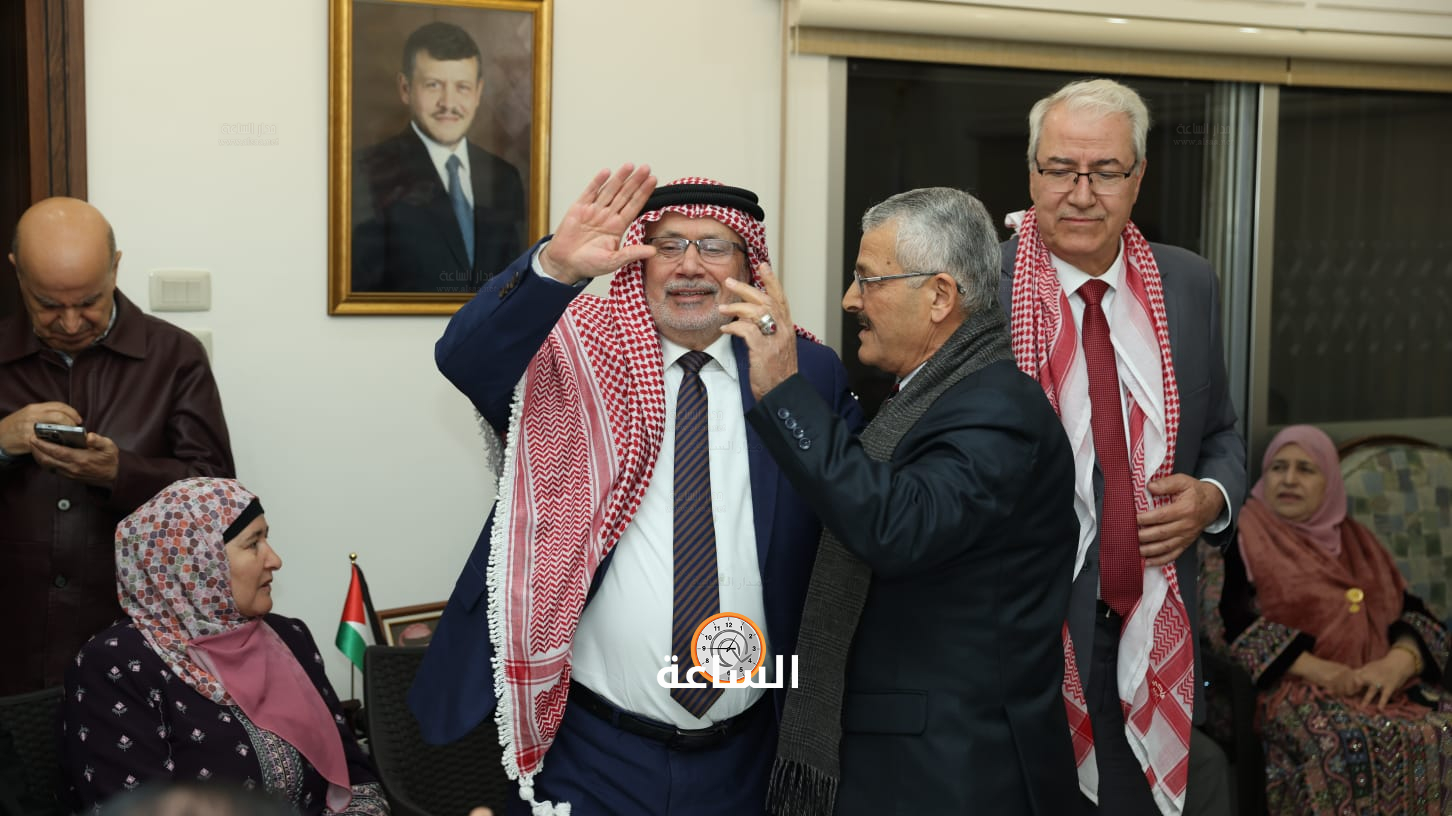 Madar Al-Saa Images 0.4863554160530358