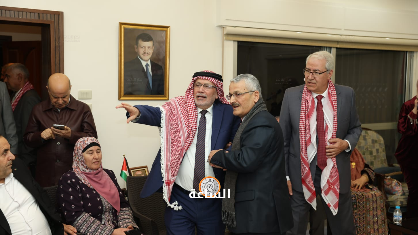 Madar Al-Saa Images 0.6726742688659978