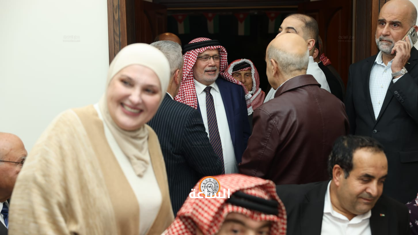 Madar Al-Saa Images 0.7700769493674087