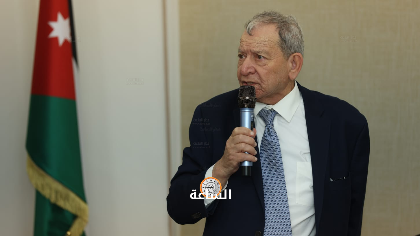 Madar Al-Saa Images 0.46332011907348225