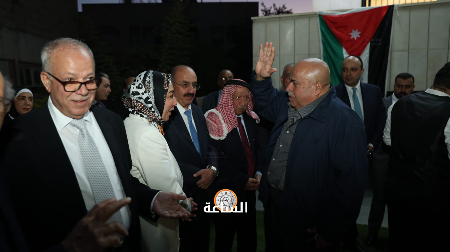 Madar Al-Saa Images 0.8866316293468393