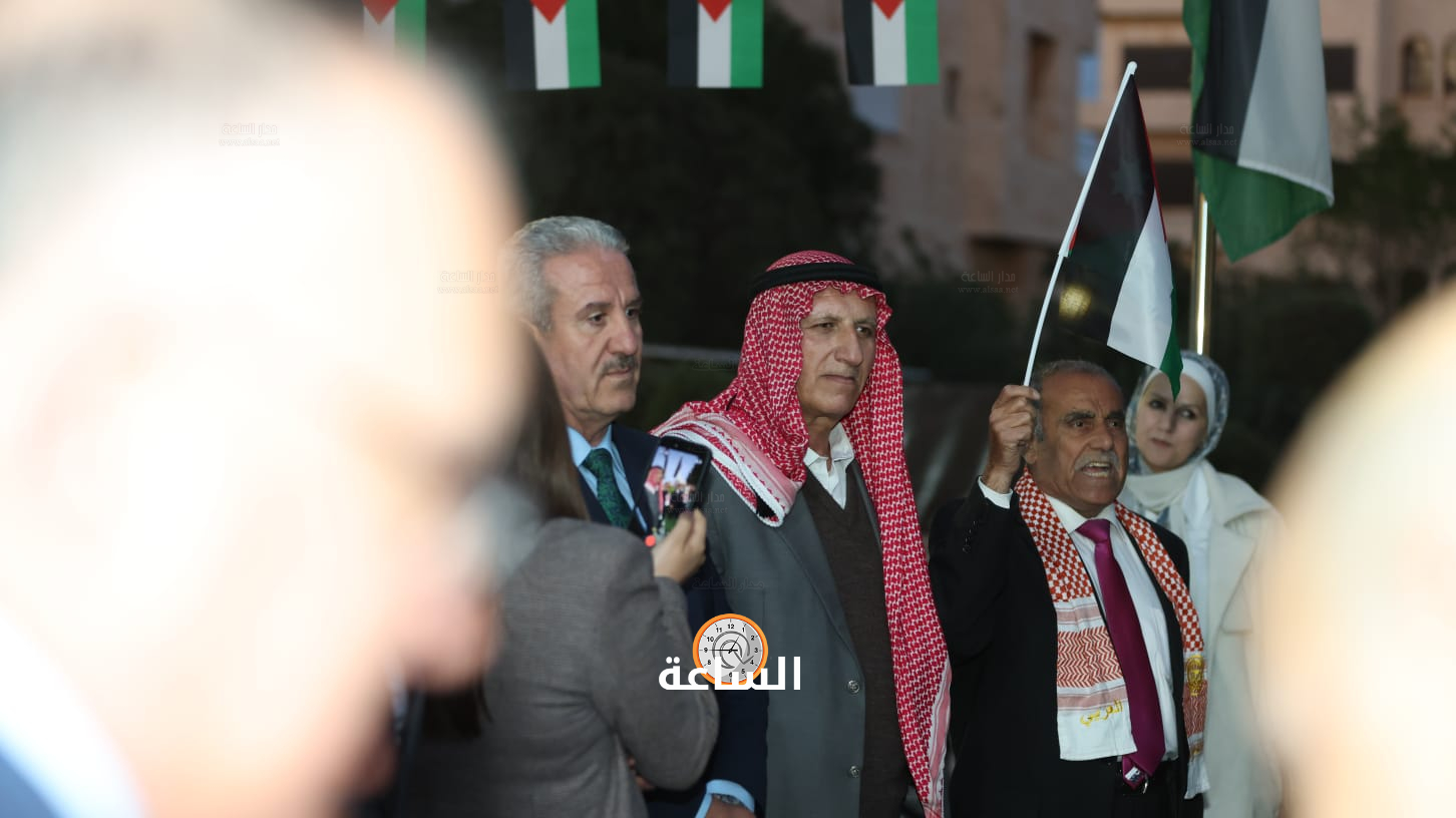 Madar Al-Saa Images 0.5603033076204029