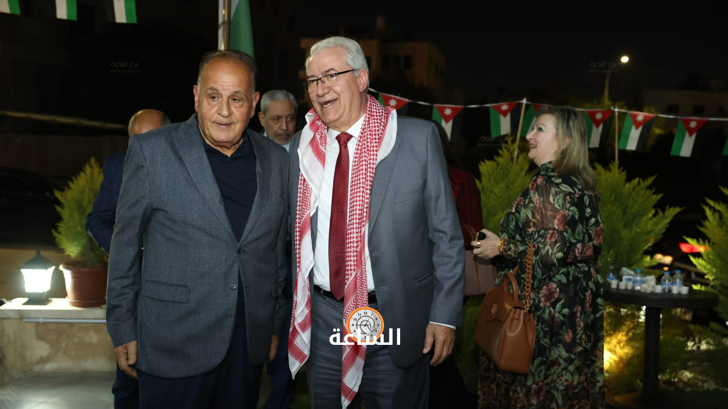 Madar Al-Saa Images 0.3850381551325299