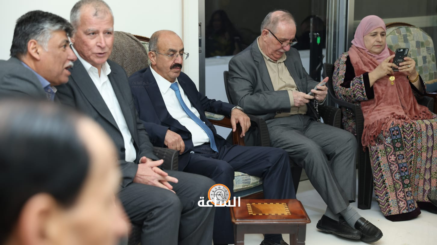 Madar Al-Saa Images 0.8987907195955164