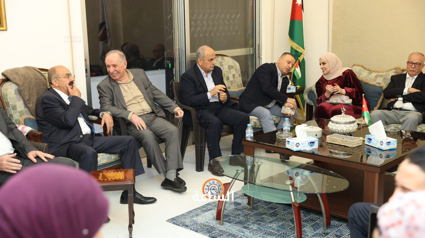 Madar Al-Saa Images 0.07970620738555989