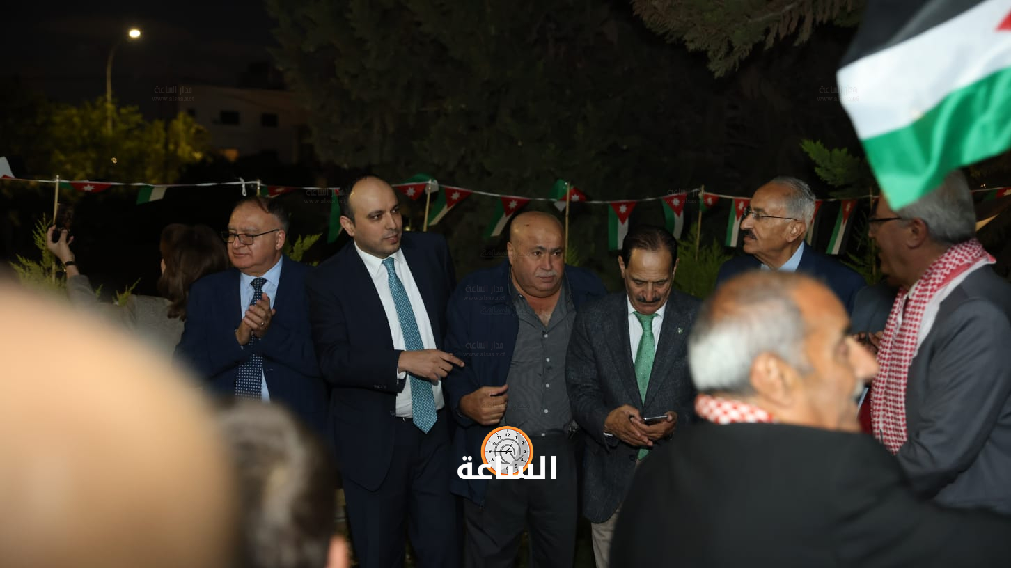 Madar Al-Saa Images 0.8608187438233398