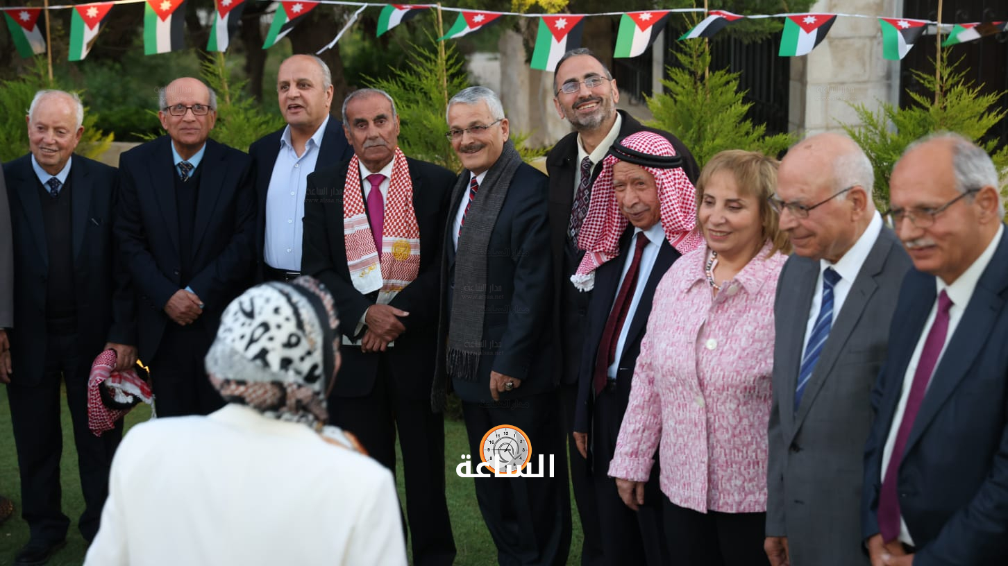 Madar Al-Saa Images 0.7885805152929266