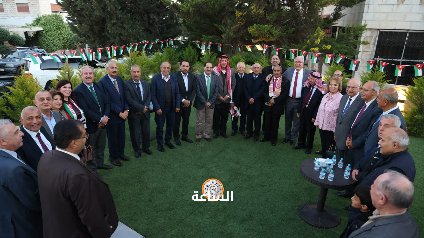 Madar Al-Saa Images 0.5291800831872217