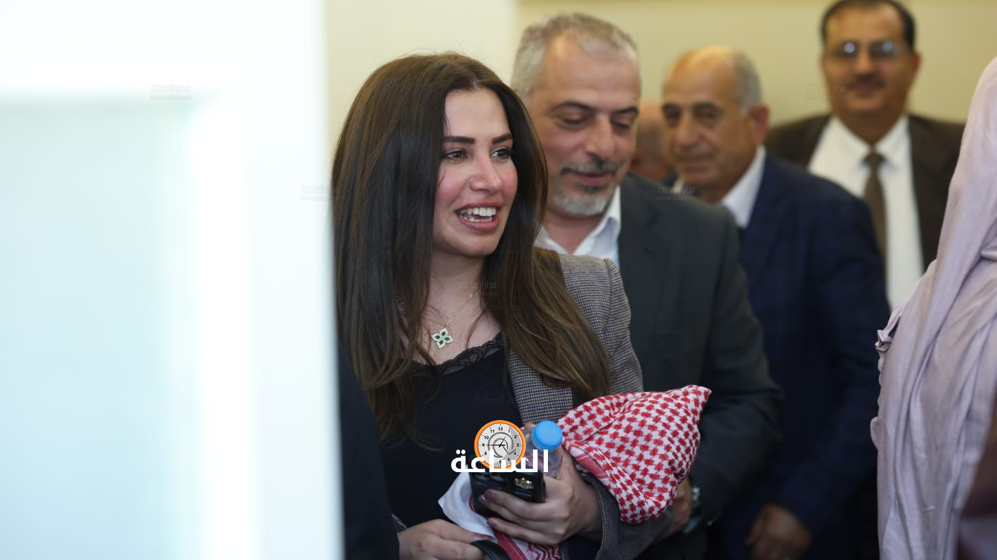 Madar Al-Saa Images 0.25001793978773945