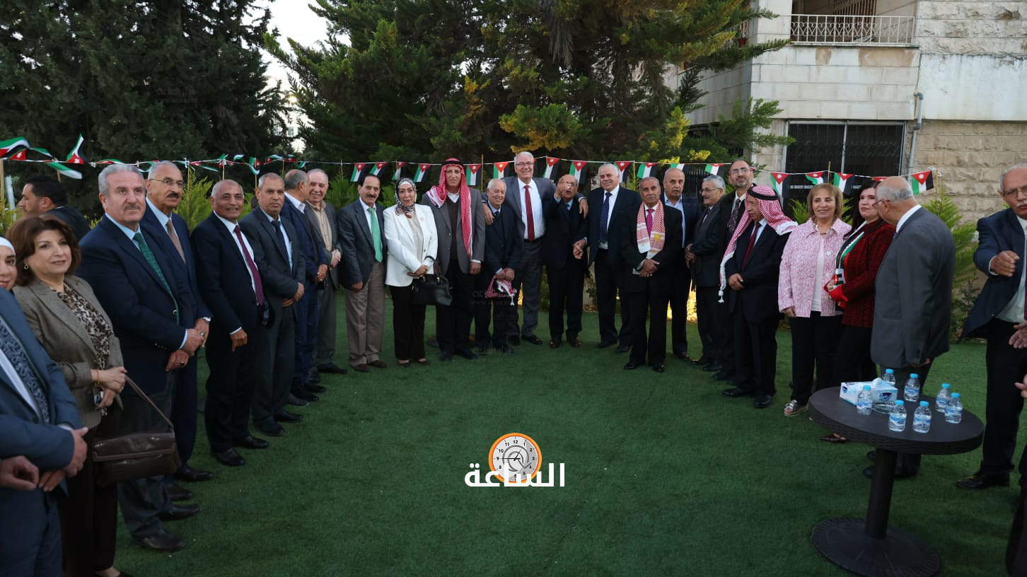 Madar Al-Saa Images 0.04866112111822041