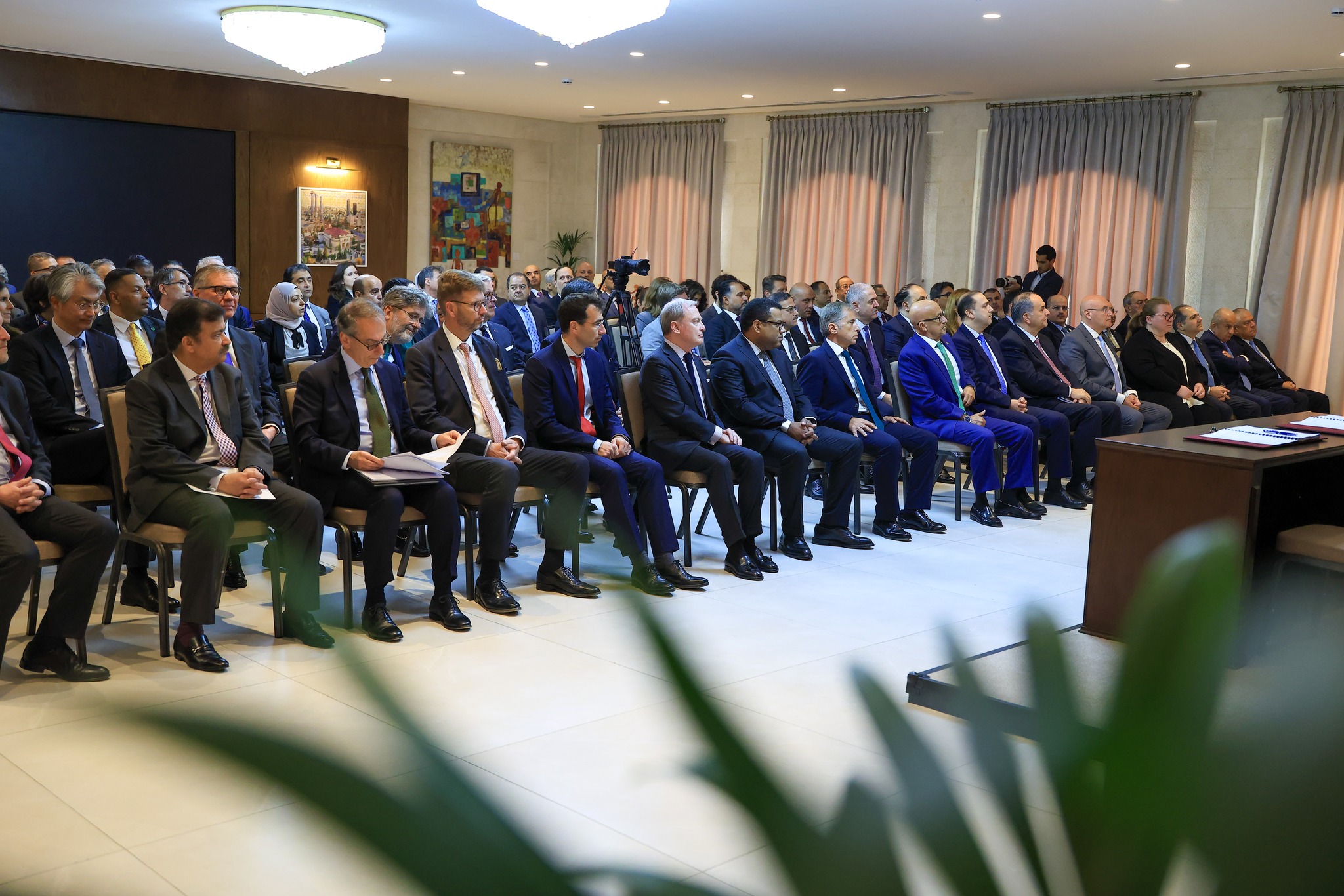 Madar Al-Saa Images 0.7233579517806723