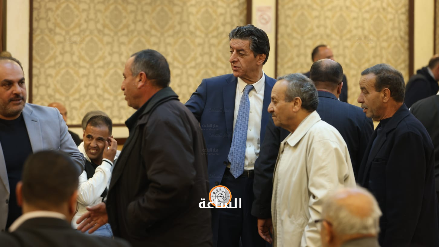 Madar Al-Saa Images 0.16144384036050896