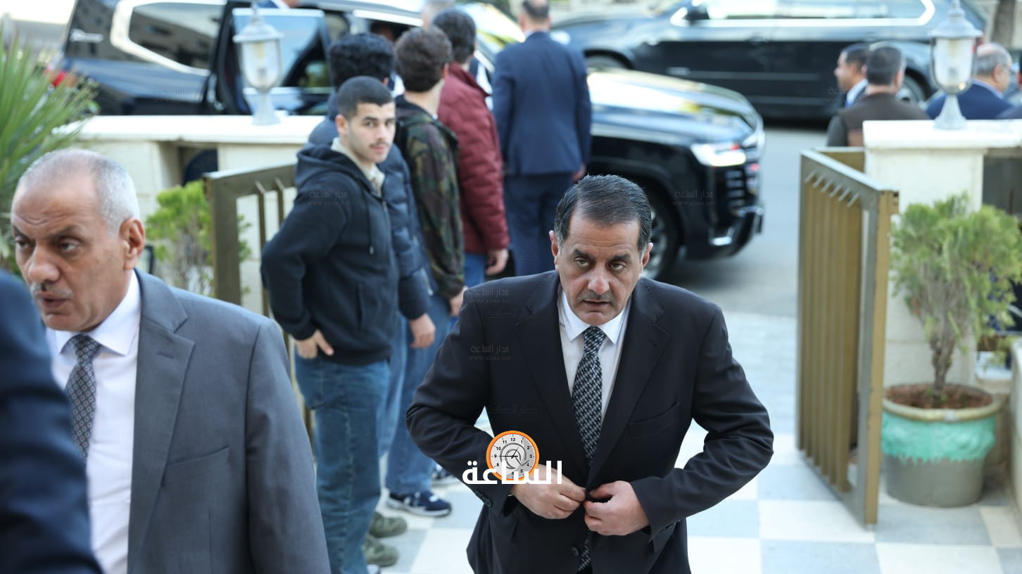 Madar Al-Saa Images 0.8782798063731678