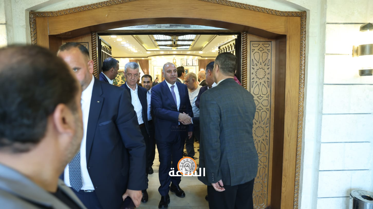 Madar Al-Saa Images 0.9919569563331947