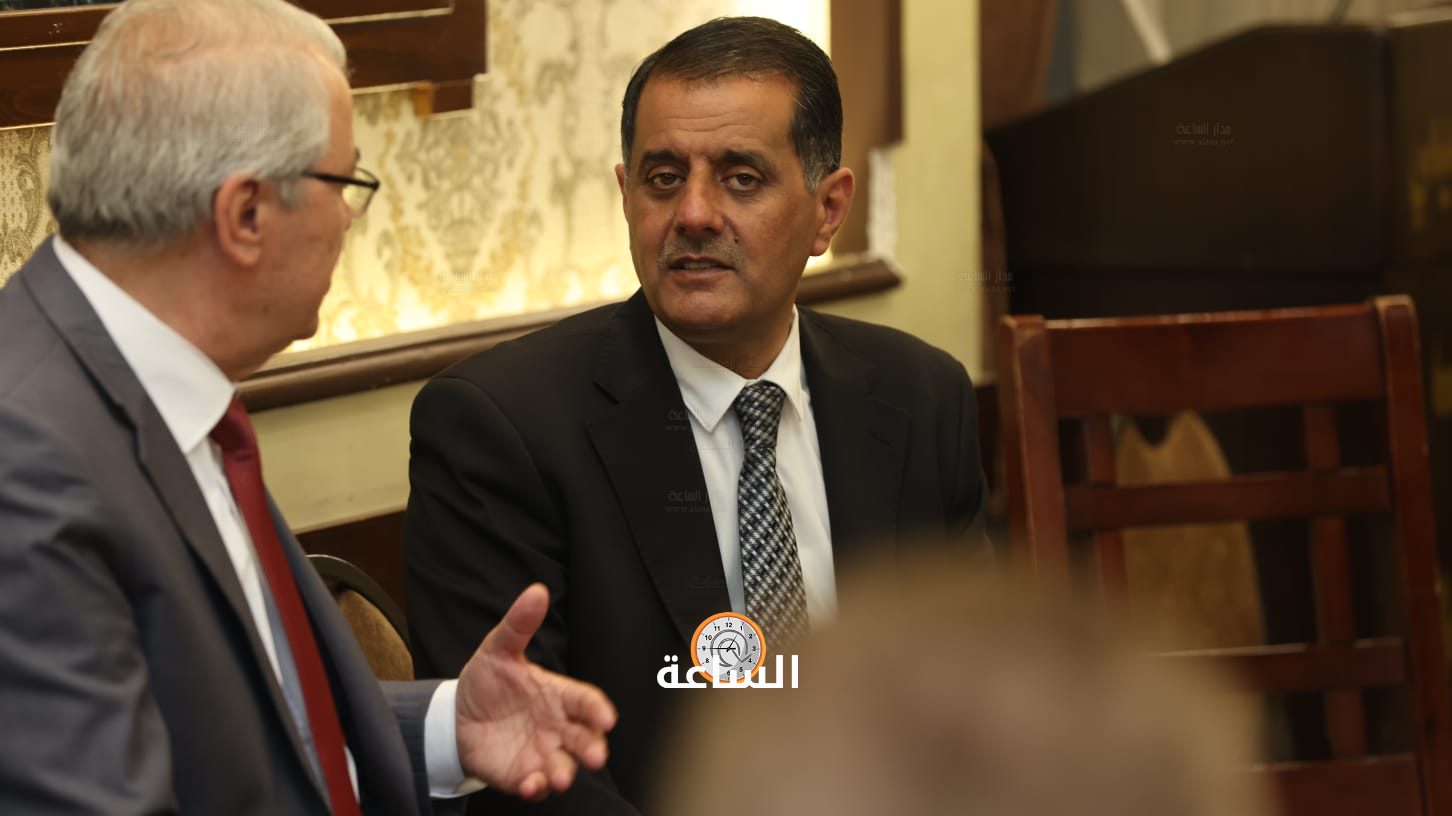 Madar Al-Saa Images 0.41522163344838836