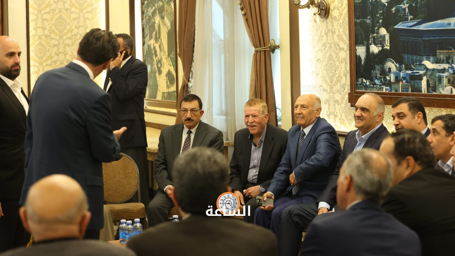 Madar Al-Saa Images 0.3936081137751447