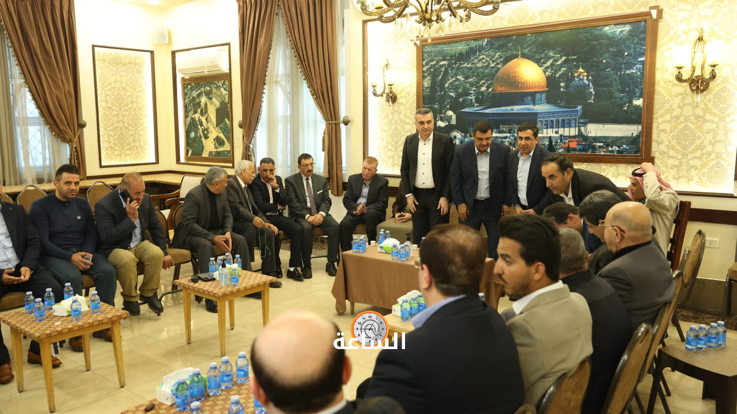 Madar Al-Saa Images 0.03744578468432502