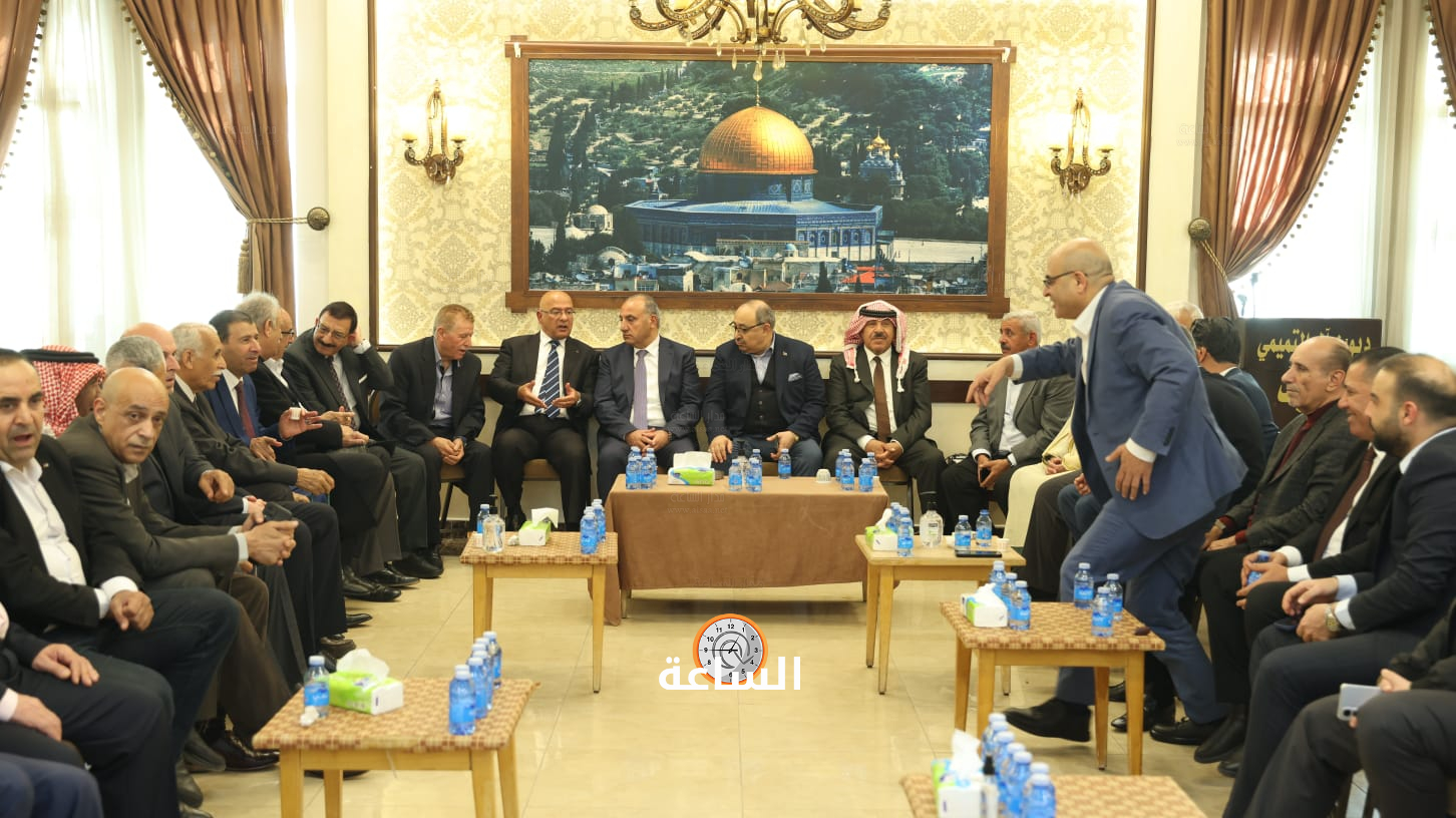 Madar Al-Saa Images 0.48878885274139805