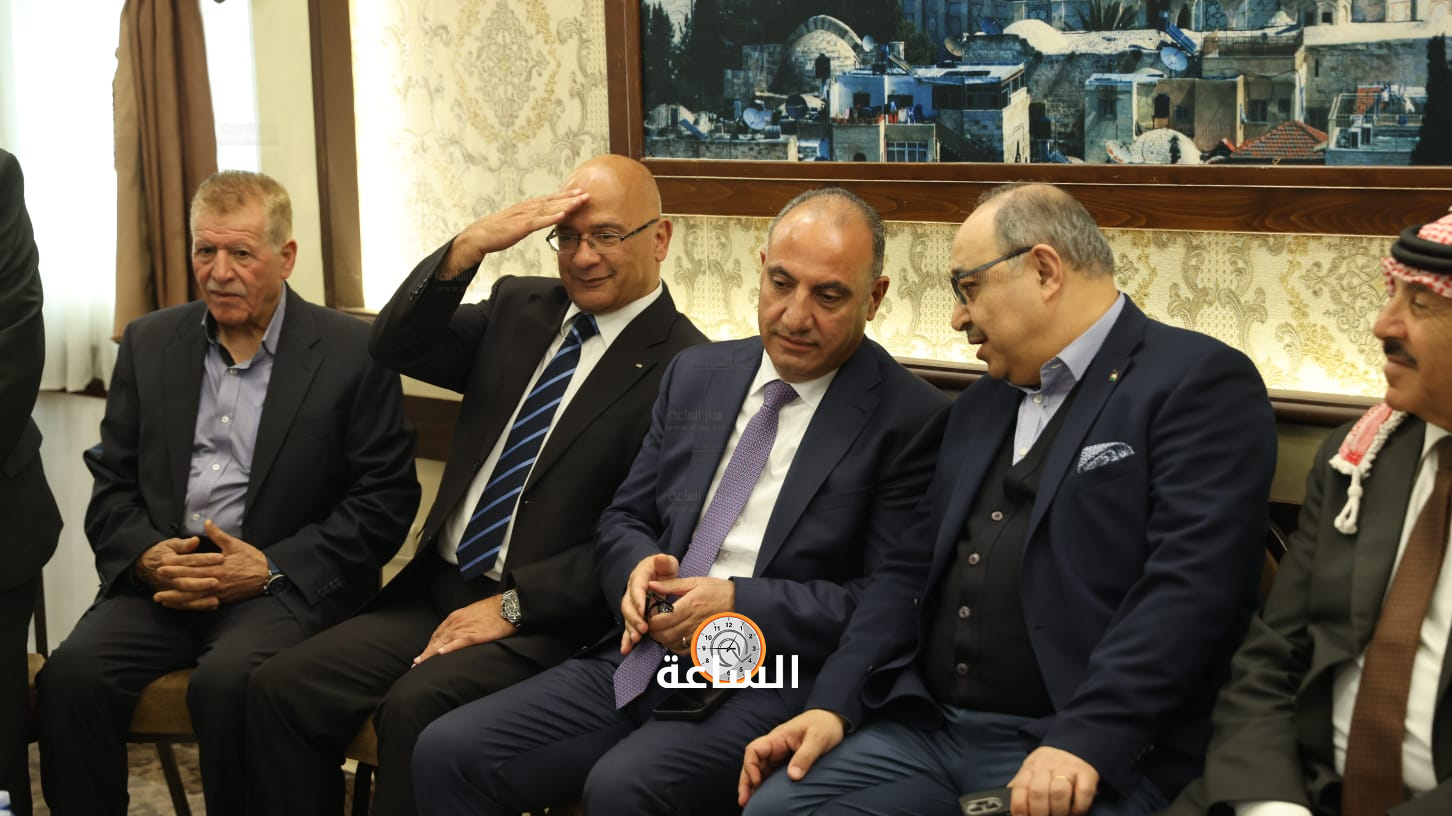 Madar Al-Saa Images 0.2985219546976191